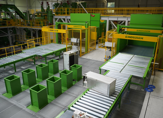 Einblick in die neue Halle der Immark AG Aarwangen. Teil der neuen Recyclinganlage