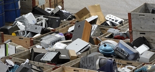 Bestellen Sie bei uns das passende Gebinde für Ihren Elektroschrott